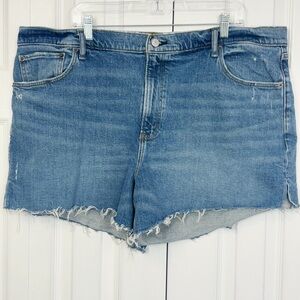 Abercrombie & Fitch Distressed Denim High Rise 4" Mom Jean Shorts 20
